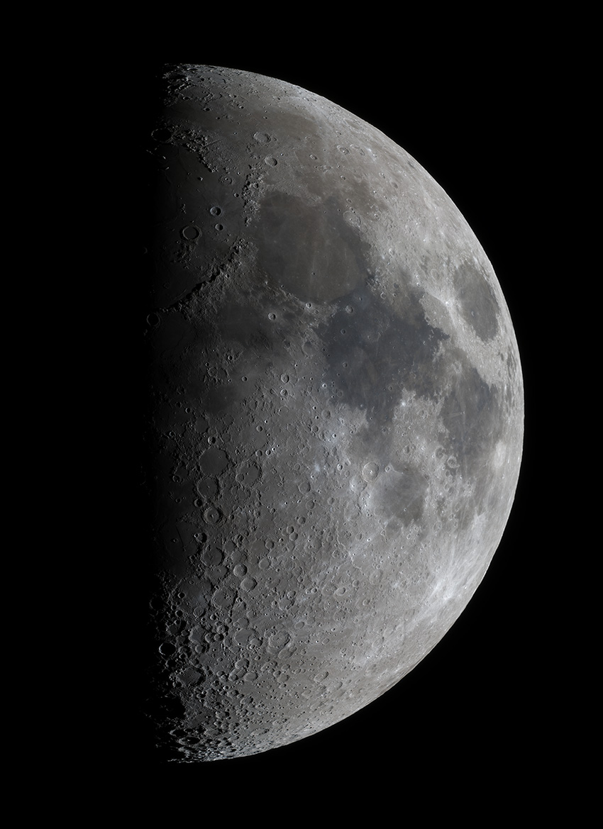 Mond - 7,7 Tage alt (53.7%)