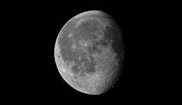Mond - 18,7 Tage alt (83.7%)