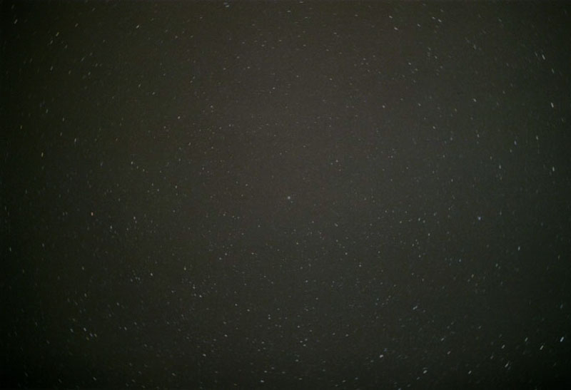 Strichspuren um Polaris