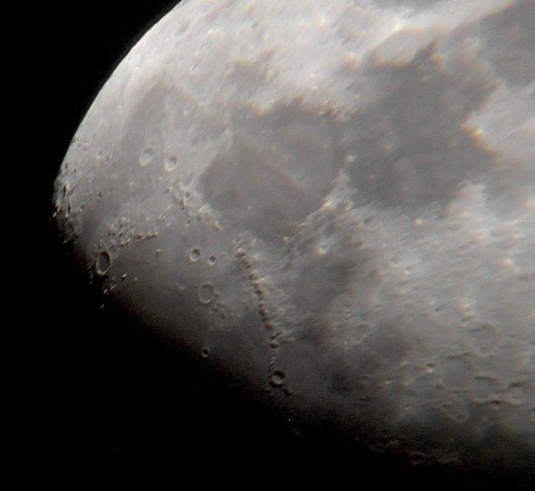 Nord&ouml;stliche Mondregion