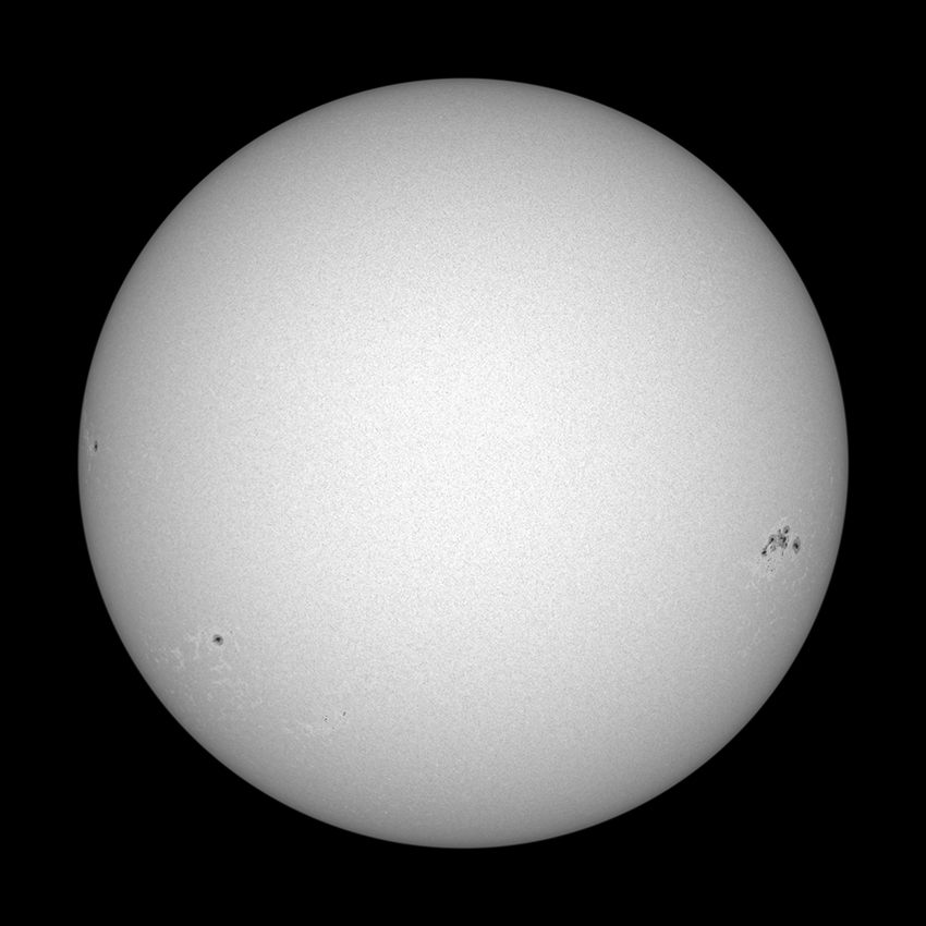 Sonne im Wei&szlig;licht