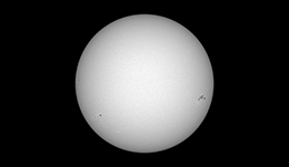 Sonne im Wei&szlig;licht