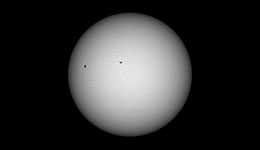 Sonne im Wei&szlig;licht