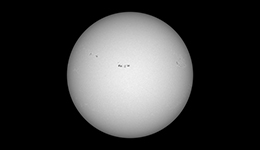 Sonne im Wei&szlig;licht