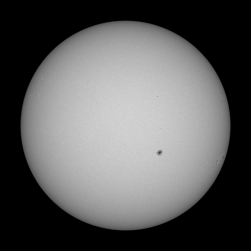 Sonne im Wei&szlig;licht