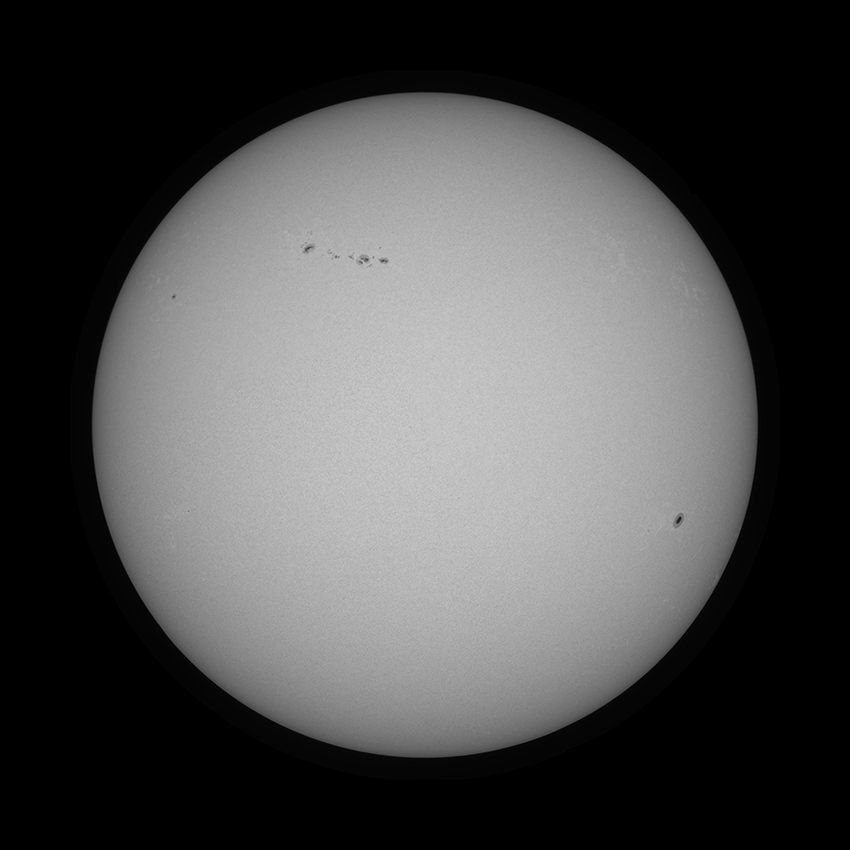 Sonne im Wei&szlig;licht