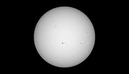 Sonne im Wei&szlig;licht